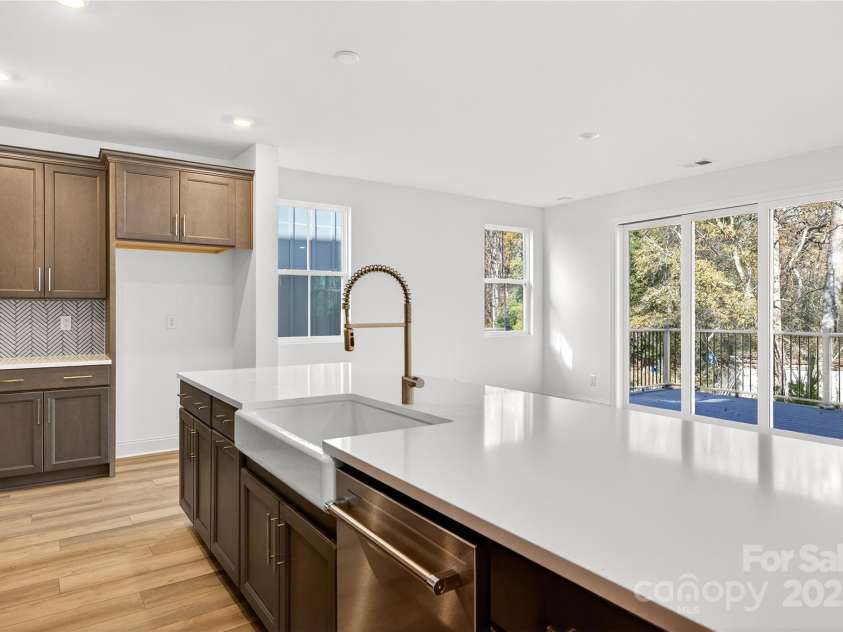520 Zinc Drive, Tega Cay, SC 29708.  MLS# CAR4325192, YatesRealty ID 3254. Kitchen/Dining