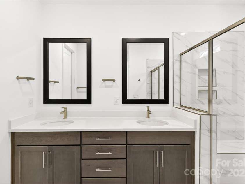 520 Zinc Drive, Tega Cay, SC 29708.  MLS# CAR4325192, YatesRealty ID 3254. Primary Bathroom