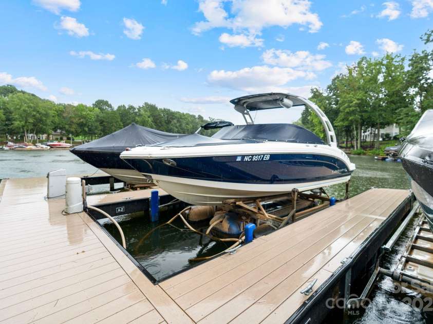 105 Breakwater Court, Mooresville, NC 28117.  MLS# CAR4290894, YatesRealty ID 32540. 