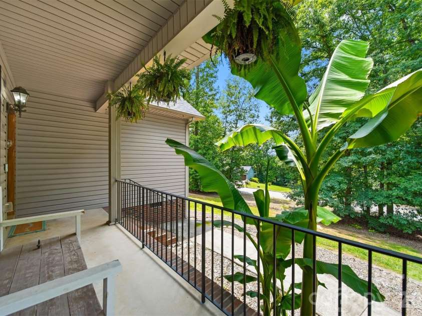 1395 Robinhood Drive, Morganton, NC 28655.  MLS# CAR4395636, YatesRealty ID 32541. 