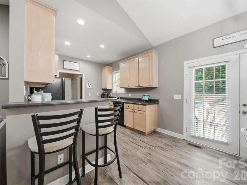 1395 Robinhood Drive, Morganton, NC 28655.  MLS# CAR4395636, YatesRealty ID 32541. 