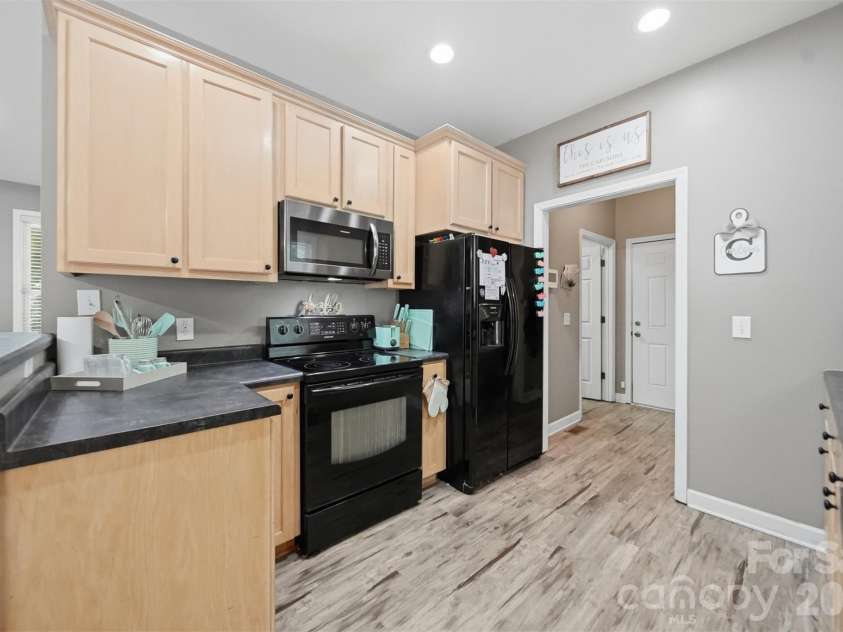 1395 Robinhood Drive, Morganton, NC 28655.  MLS# CAR4395636, YatesRealty ID 32541. 