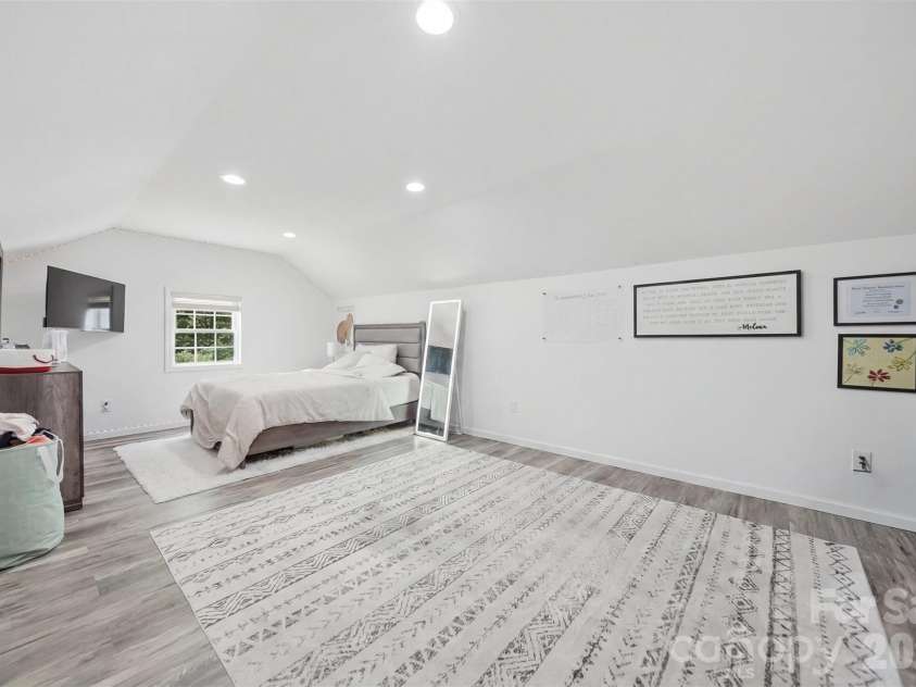 1395 Robinhood Drive, Morganton, NC 28655.  MLS# CAR4395636, YatesRealty ID 32541. 