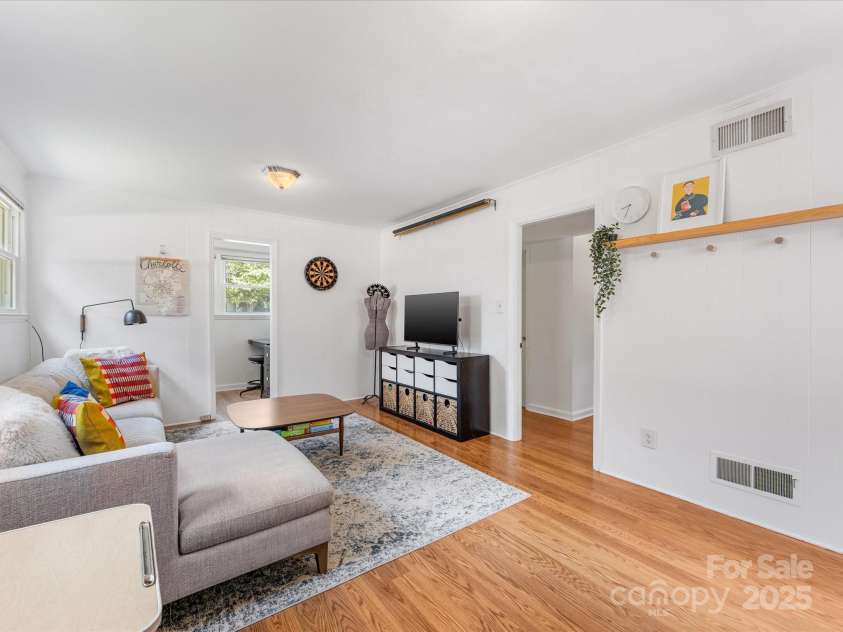 3200 Spring Valley Road, Charlotte, NC 28210.  MLS# CAR4279163, YatesRealty ID 32544. Bonus Room (downstairs)