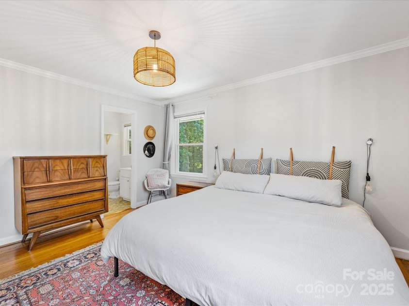 3200 Spring Valley Road, Charlotte, NC 28210.  MLS# CAR4279163, YatesRealty ID 32544. Primary Bedroom