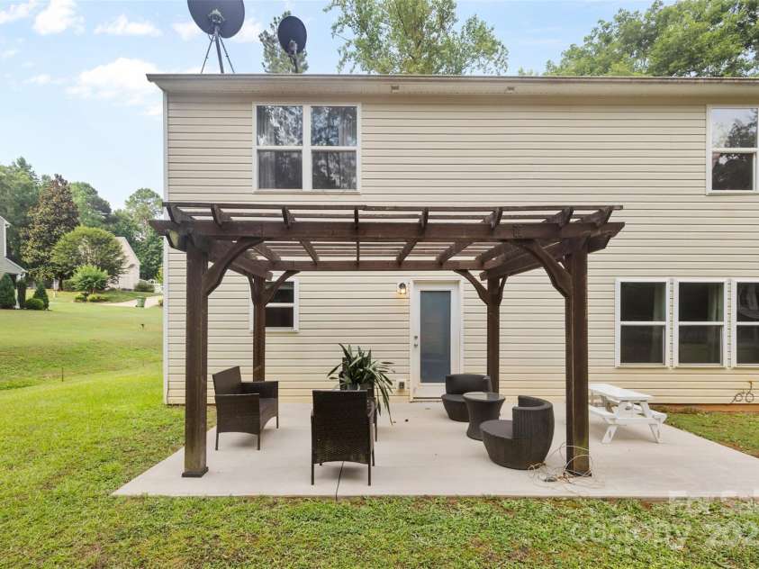 1528 Magnolia Drive, Lancaster, SC 29720.  MLS# CAR4292366, YatesRealty ID 32545. 