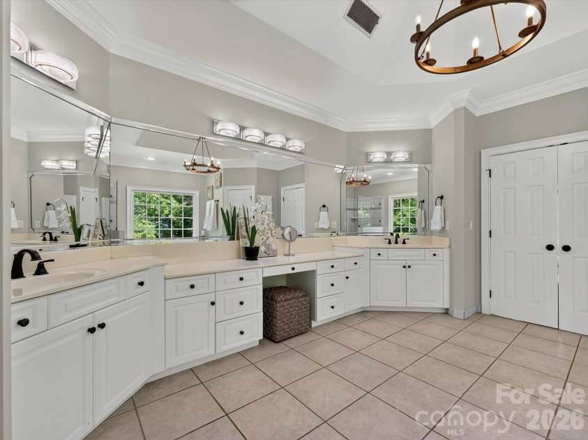 6536 Seton House Lane, Charlotte, NC 28277.  MLS# CAR4395904, YatesRealty ID 32545. 