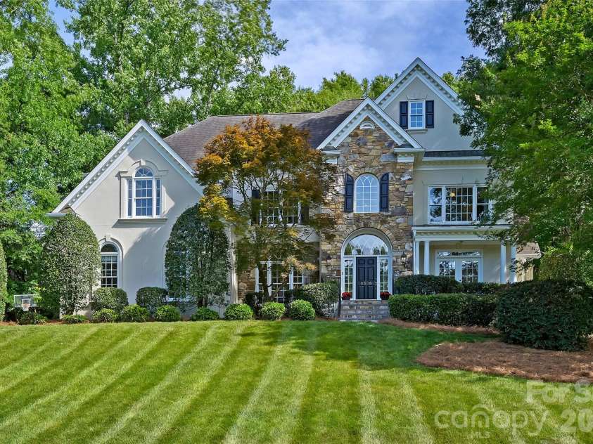 6536 Seton House Lane, Charlotte, NC 28277.  MLS# CAR4395904, YatesRealty ID 32545. 