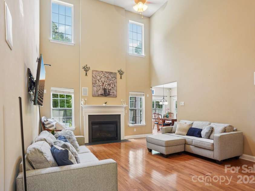 516 Shady Oaks Drive, Stanley, NC 28164.  MLS# CAR4285936, YatesRealty ID 32546. 