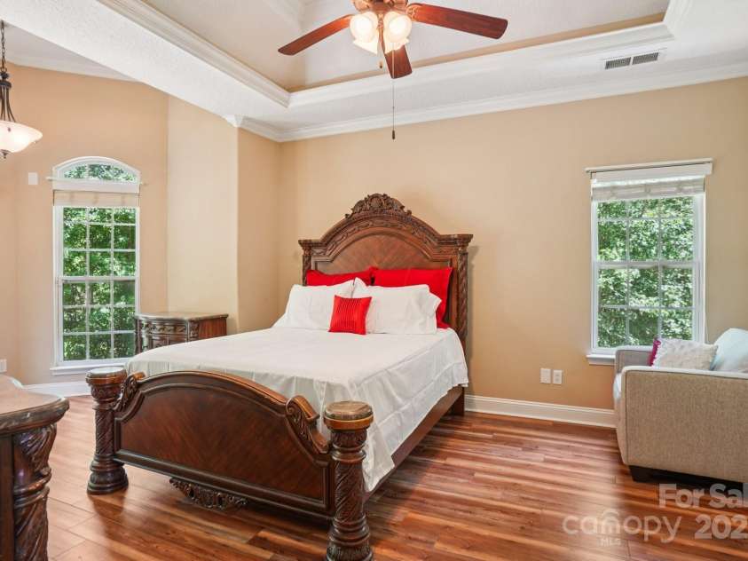 516 Shady Oaks Drive, Stanley, NC 28164.  MLS# CAR4285936, YatesRealty ID 32546. 