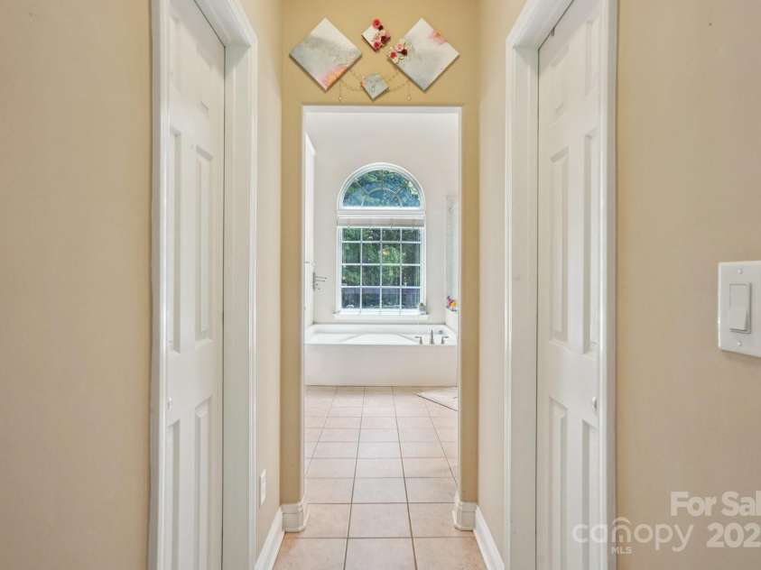 516 Shady Oaks Drive, Stanley, NC 28164.  MLS# CAR4285936, YatesRealty ID 32546. 