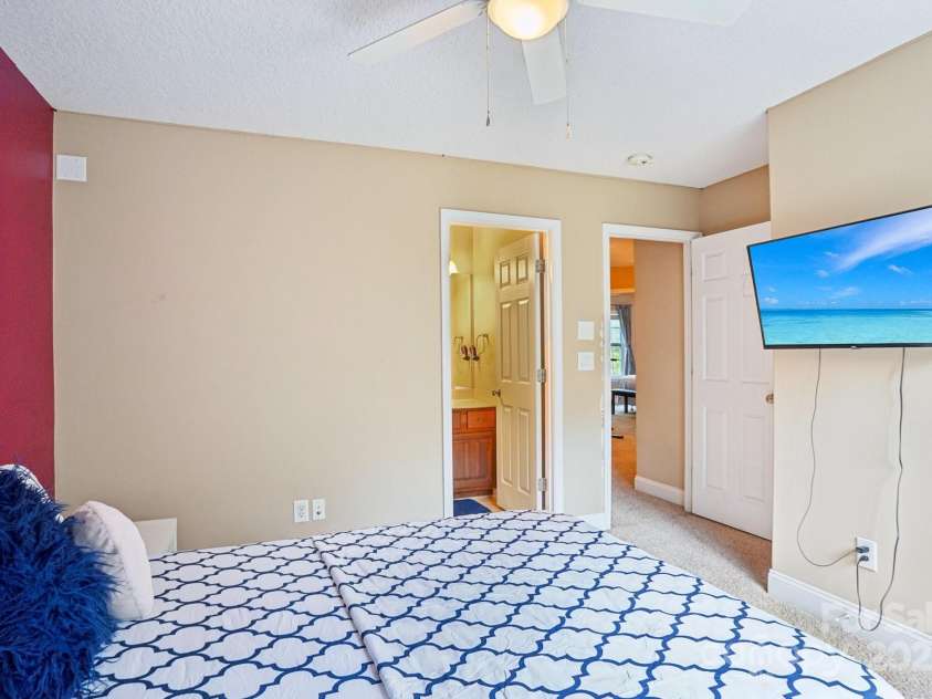 516 Shady Oaks Drive, Stanley, NC 28164.  MLS# CAR4285936, YatesRealty ID 32546. 