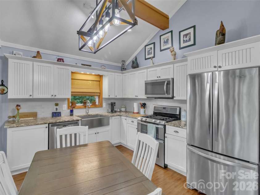 10 Bridle Drive, Maggie Valley, NC 28751.  MLS# CAR4395396, YatesRealty ID 32547. 