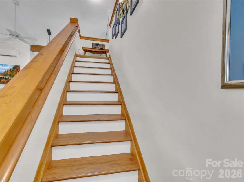 10 Bridle Drive, Maggie Valley, NC 28751.  MLS# CAR4395396, YatesRealty ID 32547. 