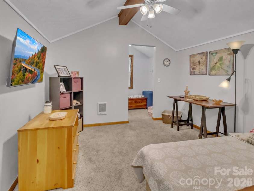 10 Bridle Drive, Maggie Valley, NC 28751.  MLS# CAR4395396, YatesRealty ID 32547. 