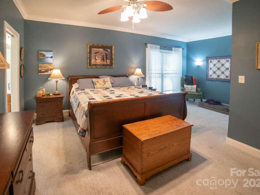 3615 Hollow Oak Lane, Lenoir, NC 28645.  MLS# CAR4289197, YatesRealty ID 32547. 