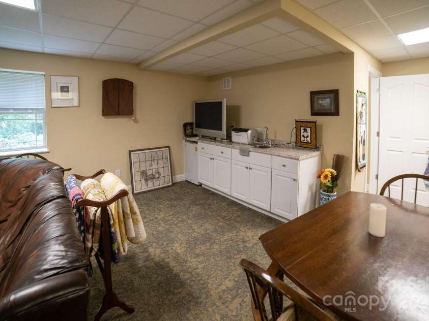 3615 Hollow Oak Lane, Lenoir, NC 28645.  MLS# CAR4289197, YatesRealty ID 32547. 