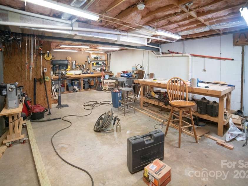 3615 Hollow Oak Lane, Lenoir, NC 28645.  MLS# CAR4289197, YatesRealty ID 32547. 