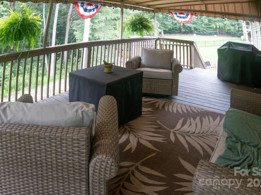 3615 Hollow Oak Lane, Lenoir, NC 28645.  MLS# CAR4289197, YatesRealty ID 32547. 