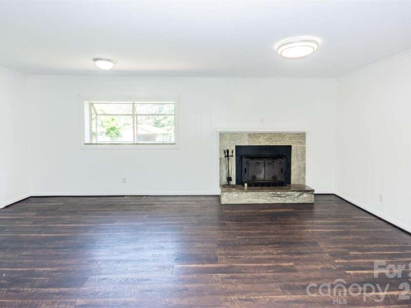 125 Linda Drive, Harmony, NC 28634.  MLS# CAR4395511, YatesRealty ID 32548. 