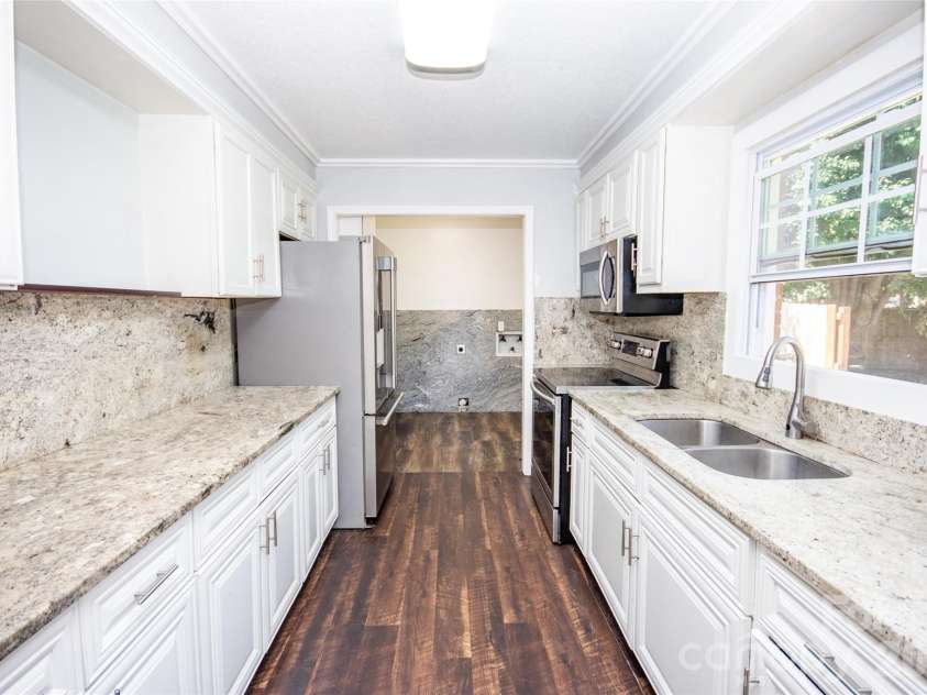 125 Linda Drive, Harmony, NC 28634.  MLS# CAR4395511, YatesRealty ID 32548. 