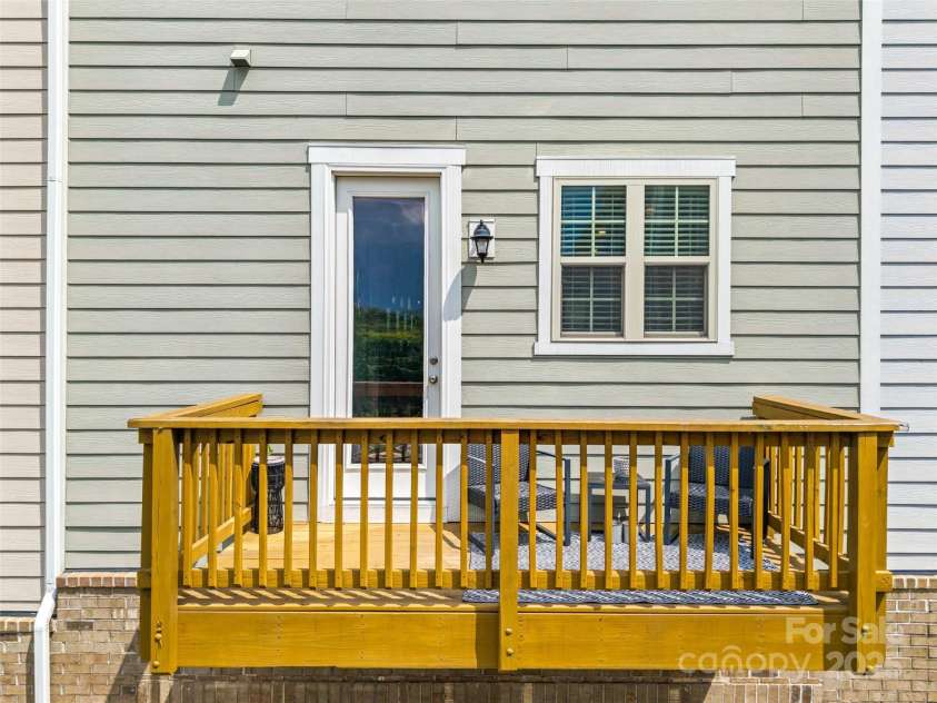 9232 Ainslie Downs Street, Charlotte, NC 28273.  MLS# CAR4285399, YatesRealty ID 32548. 