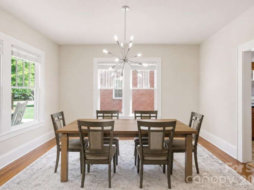 209 Grandin Road, Charlotte, NC 28208.  MLS# CAR4394635, YatesRealty ID 32549. 