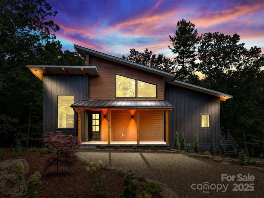 1180 West Lake Road, Marion, NC 28752.  MLS# CAR4224173, YatesRealty ID 3255. 