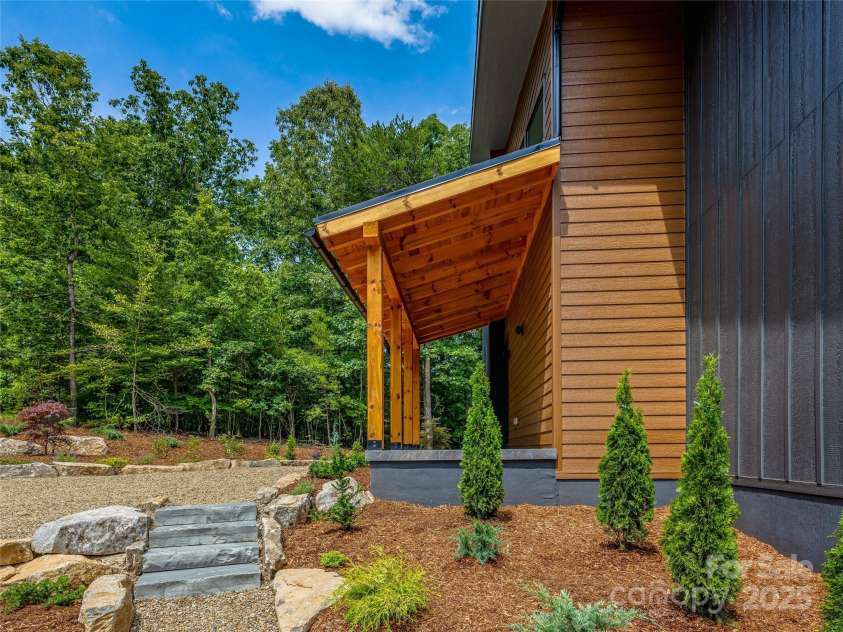 1180 West Lake Road, Marion, NC 28752.  MLS# CAR4224173, YatesRealty ID 3255. 