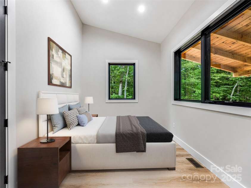 1180 West Lake Road, Marion, NC 28752.  MLS# CAR4224173, YatesRealty ID 3255. 