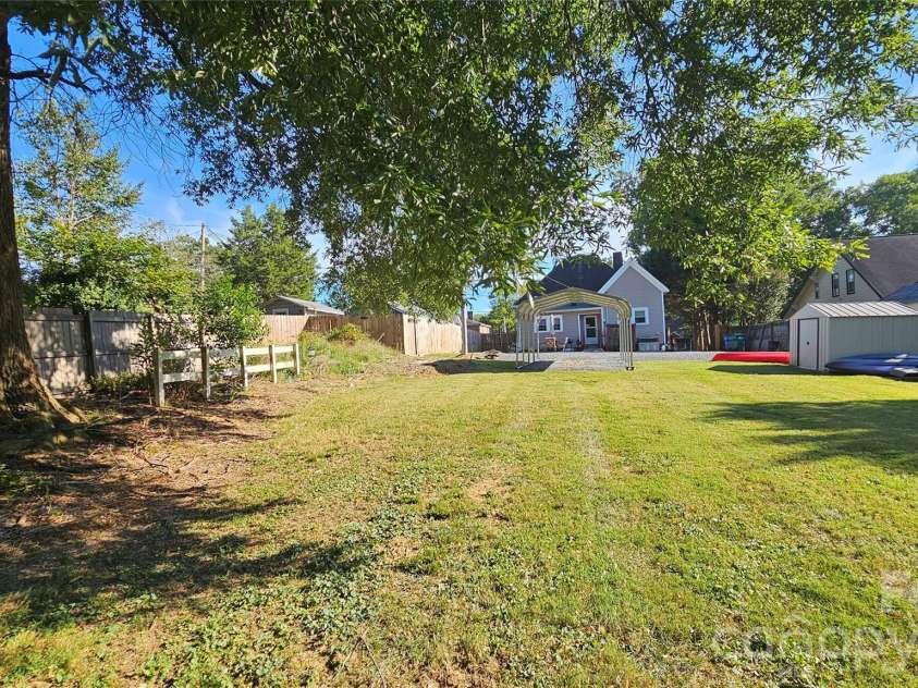 218 Wilson Street, Albemarle, NC 28001.  MLS# CAR4301055, YatesRealty ID 3255. 