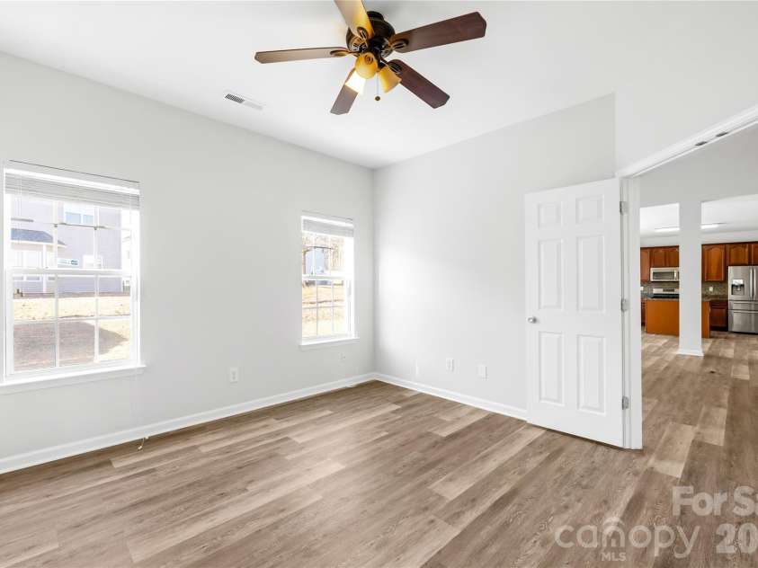 2704 Piersland Drive, Matthews, NC 28104.  MLS# CAR4343467, YatesRealty ID 3255. 