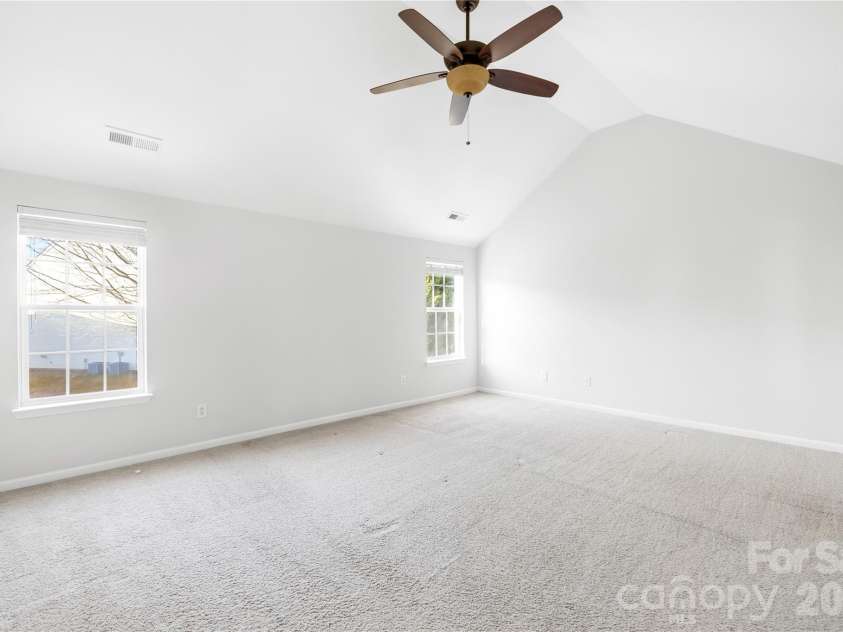 2704 Piersland Drive, Matthews, NC 28104.  MLS# CAR4343467, YatesRealty ID 3255. 