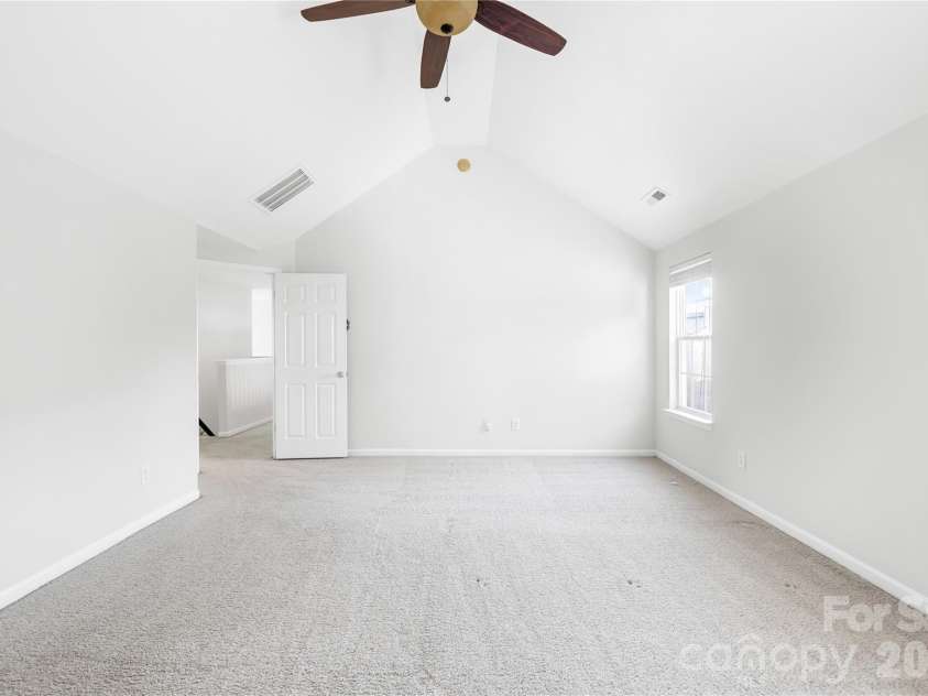 2704 Piersland Drive, Matthews, NC 28104.  MLS# CAR4343467, YatesRealty ID 3255. 