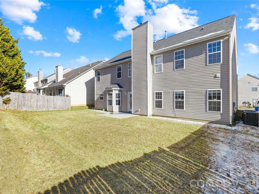 2704 Piersland Drive, Matthews, NC 28104.  MLS# CAR4343467, YatesRealty ID 3255. 