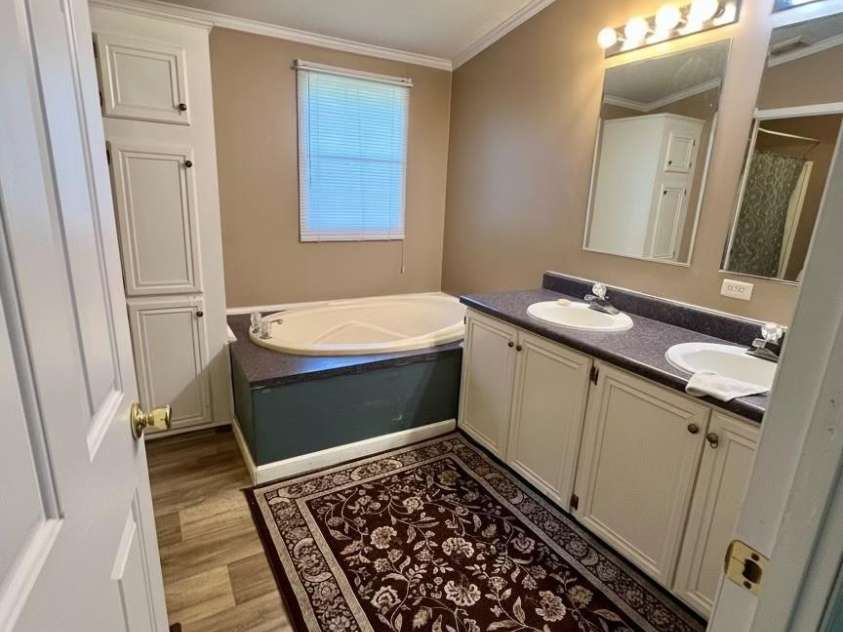 428 Club Drive, Gastonia, NC 28054.  MLS# CAR4389648, YatesRealty ID 32552. 