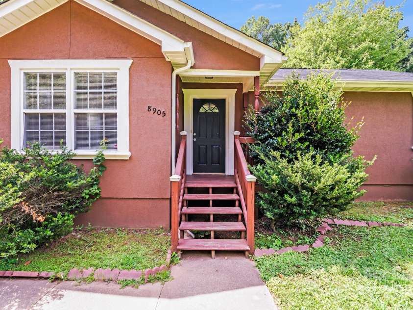 8905 Moores Chapel Road, Charlotte, NC 28214.  MLS# CAR4284723, YatesRealty ID 32552. 