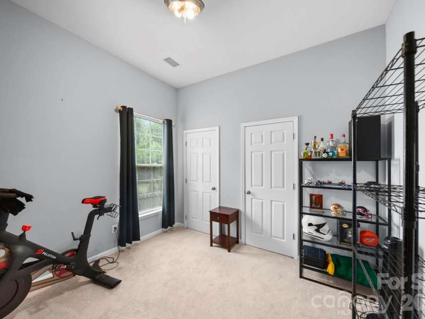 10111 Trailmoor Road, Charlotte, NC 28278.  MLS# CAR4388664, YatesRealty ID 32553. 