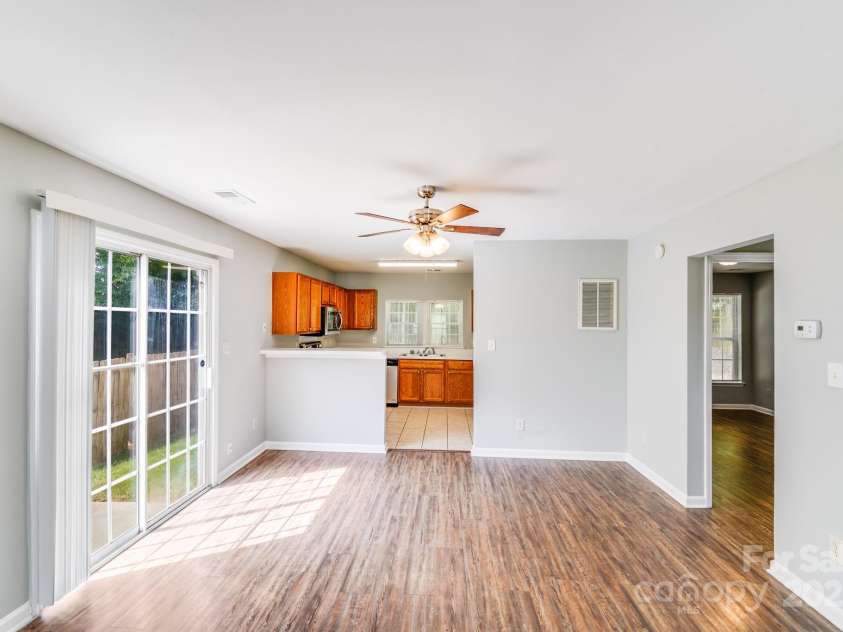 119 Winding Canyon Drive, Charlotte, NC 28214.  MLS# CAR4285045, YatesRealty ID 32553. 