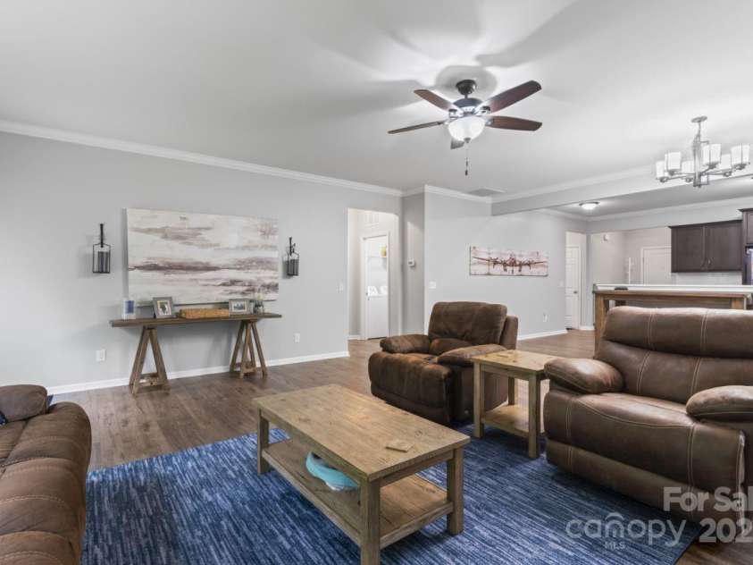 6511 Buck Horn Place, Waxhaw, NC 28173.  MLS# CAR4287940, YatesRealty ID 32555. 