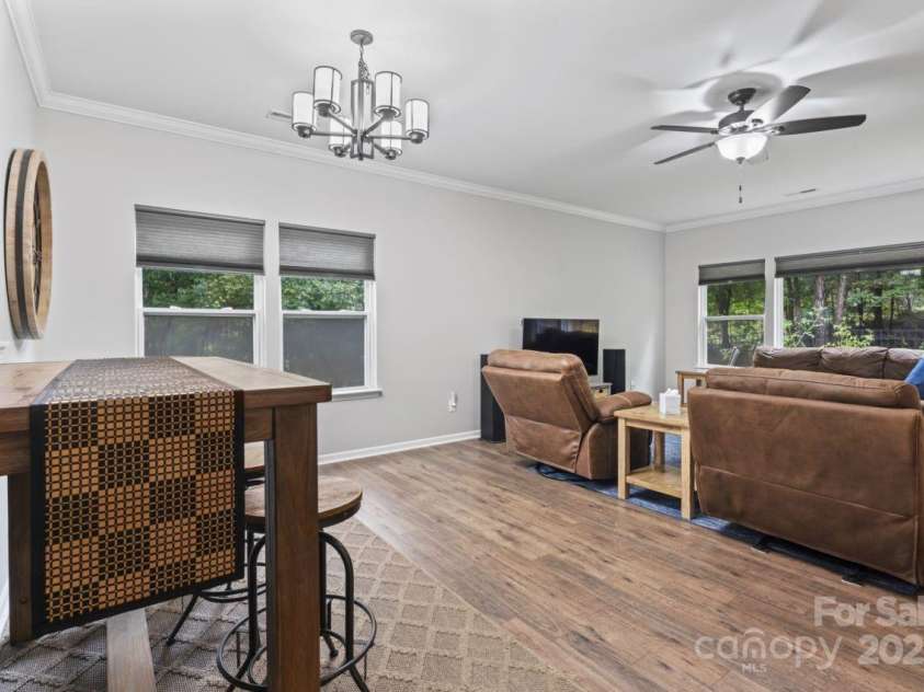 6511 Buck Horn Place, Waxhaw, NC 28173.  MLS# CAR4287940, YatesRealty ID 32555. 