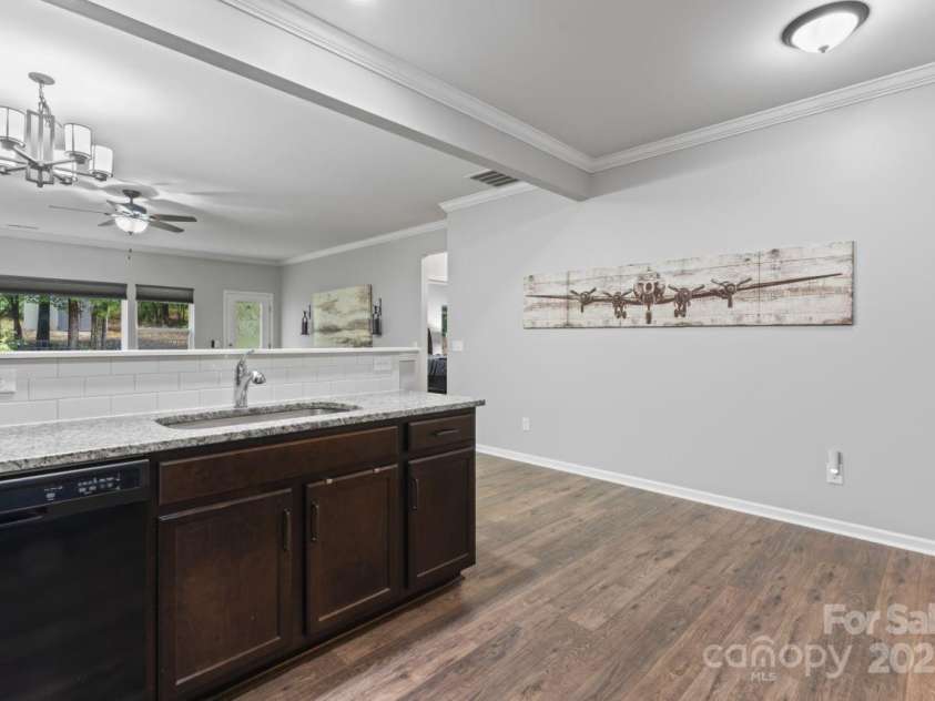 6511 Buck Horn Place, Waxhaw, NC 28173.  MLS# CAR4287940, YatesRealty ID 32555. 