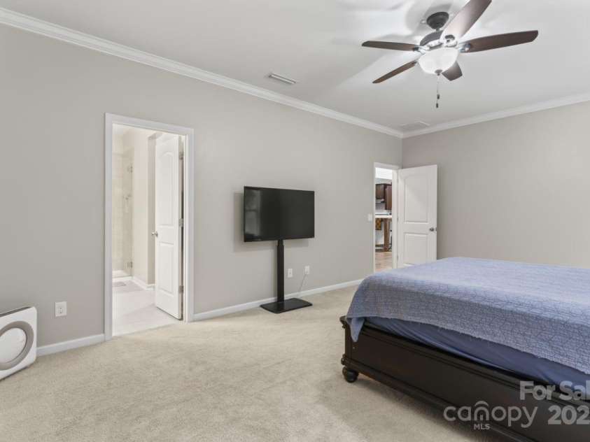 6511 Buck Horn Place, Waxhaw, NC 28173.  MLS# CAR4287940, YatesRealty ID 32555. 