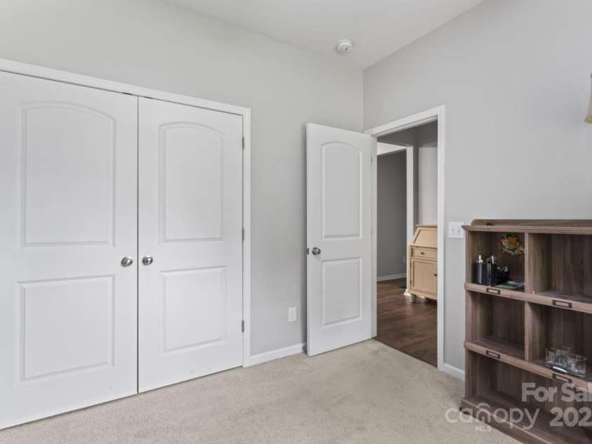 6511 Buck Horn Place, Waxhaw, NC 28173.  MLS# CAR4287940, YatesRealty ID 32555. 