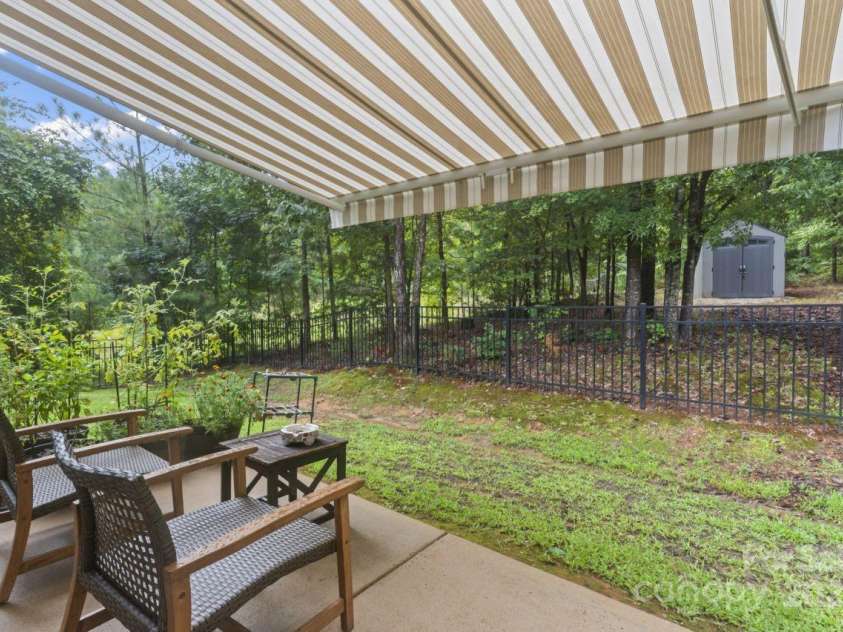 6511 Buck Horn Place, Waxhaw, NC 28173.  MLS# CAR4287940, YatesRealty ID 32555. 