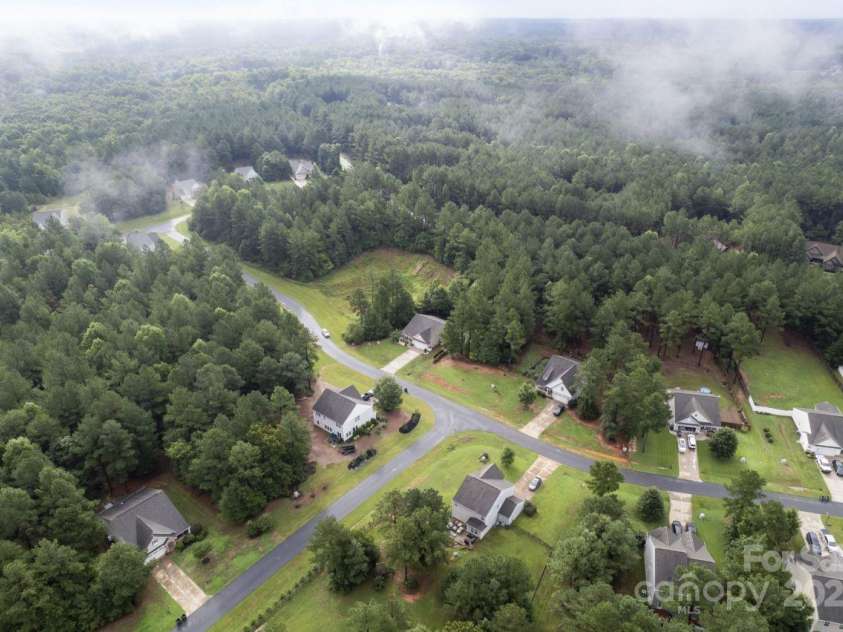 6511 Buck Horn Place, Waxhaw, NC 28173.  MLS# CAR4287940, YatesRealty ID 32555. 