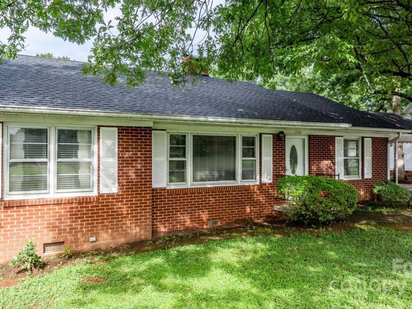 1106 3rd Street Drive, Conover, NC 28613.  MLS# CAR4290765, YatesRealty ID 32557. 