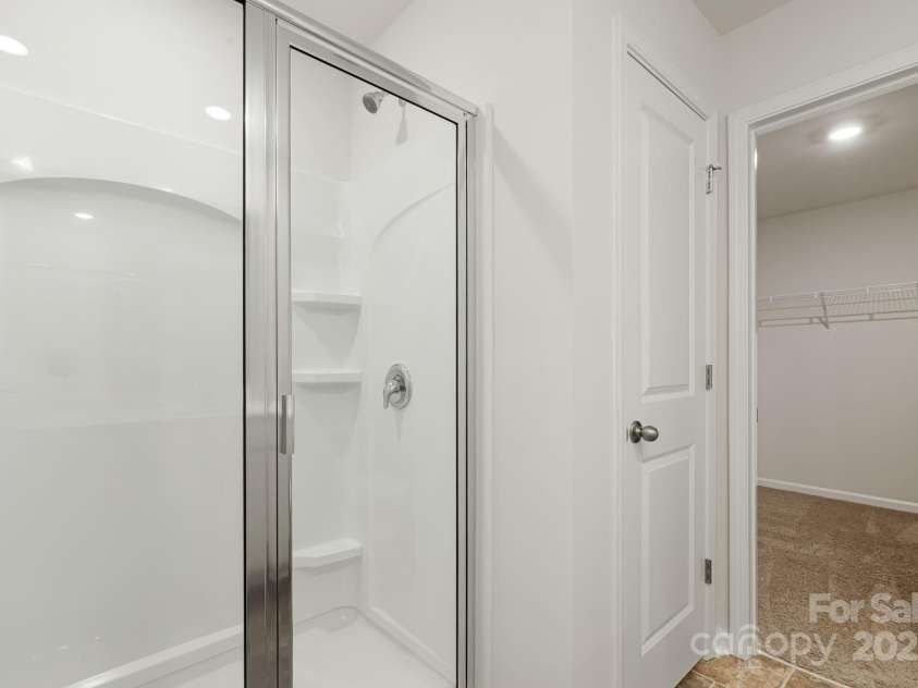 206 Marathon Lane, Candler, NC 28715.  MLS# CAR4289314, YatesRealty ID 32558. 