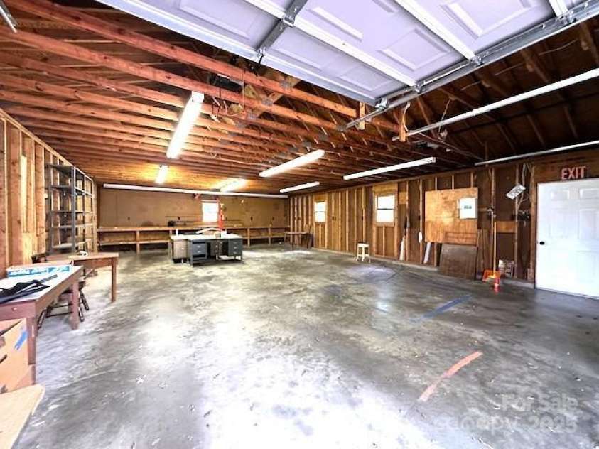 2407 Main Street, Kannapolis, NC 28081.  MLS# CAR4288336, YatesRealty ID 32559. 30 x 40 garage/shop
