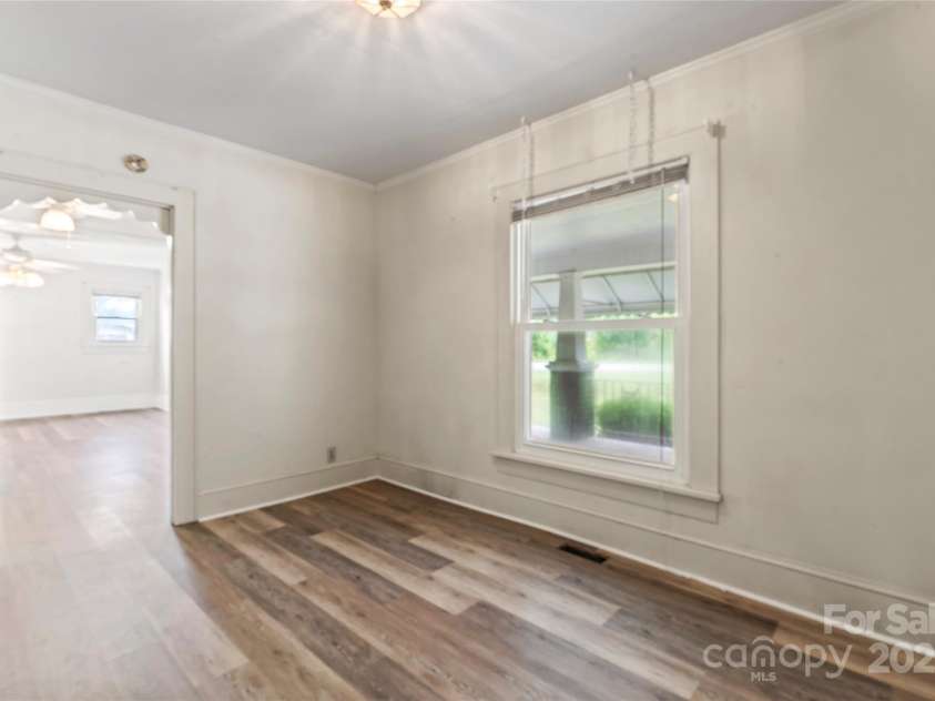 2407 Main Street, Kannapolis, NC 28081.  MLS# CAR4288336, YatesRealty ID 32559. 